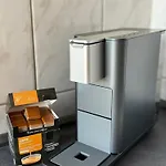 Altbauapartment In Wassernaehe Und Magenta Tv アパート ブランデンブルク