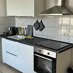 Altbauapartment In Wassernaehe Und Magenta Tv