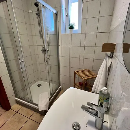 Altbauapartment In Wassernähe Und Magenta Tv * Brandenburg an der Havel