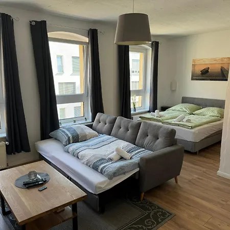 Altbauapartment In Wassernaehe Und Magenta Tv Apartamento Brandenburg (Brandenburg an der Havel)